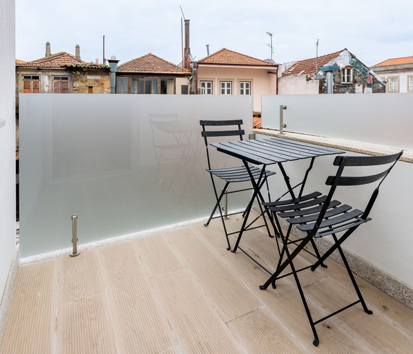 Room 4, Carmo Residence Porto - S Francisco by Vacationy, Porto