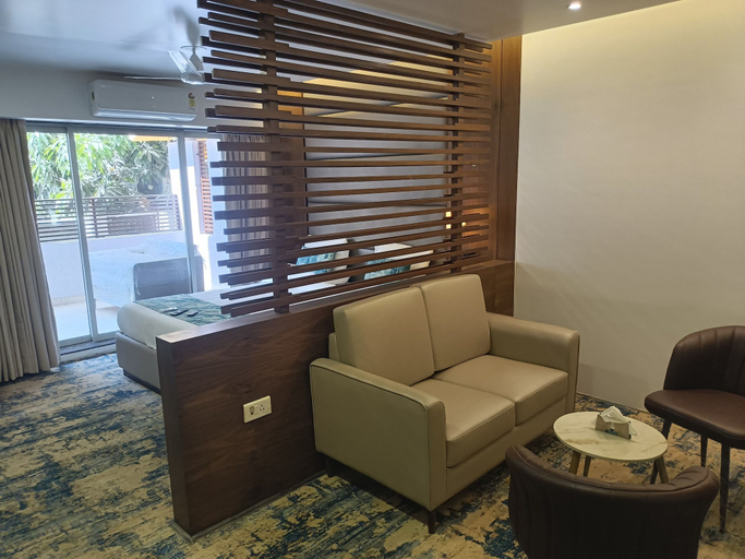 Others 5, Hotel Dakshin Grandeur, Thane