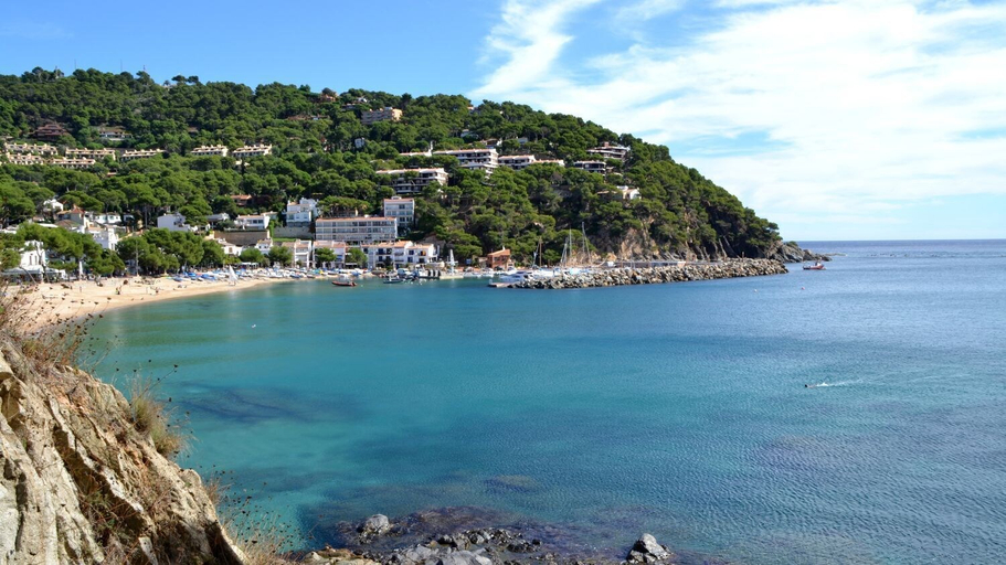 Room 2, Peral in Llafranc With 2 Bedrooms and 2 Bathrooms, Girona