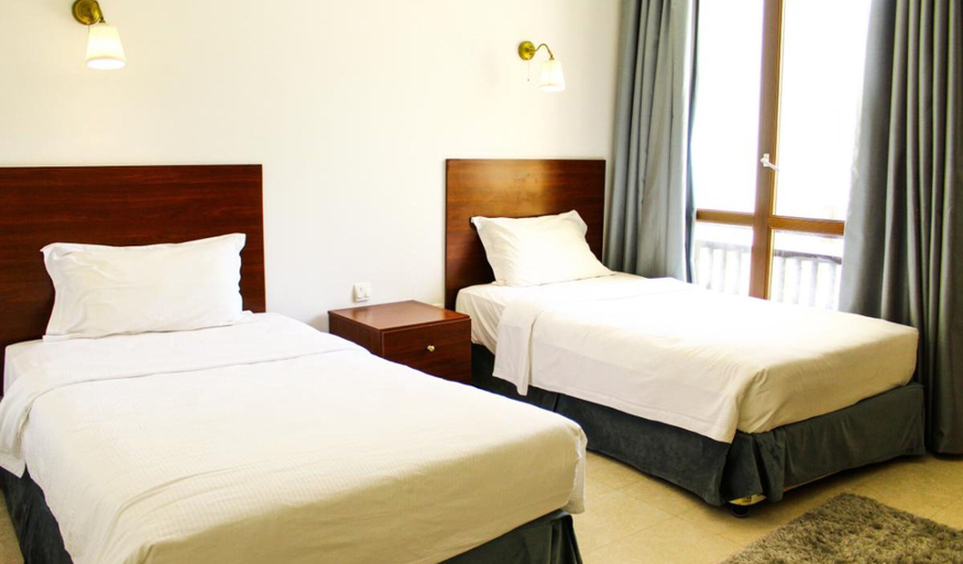 Room 4, 2-bedroom Waterfront Retreat, Taqah