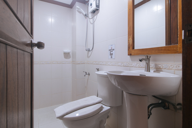 Bathroom 3