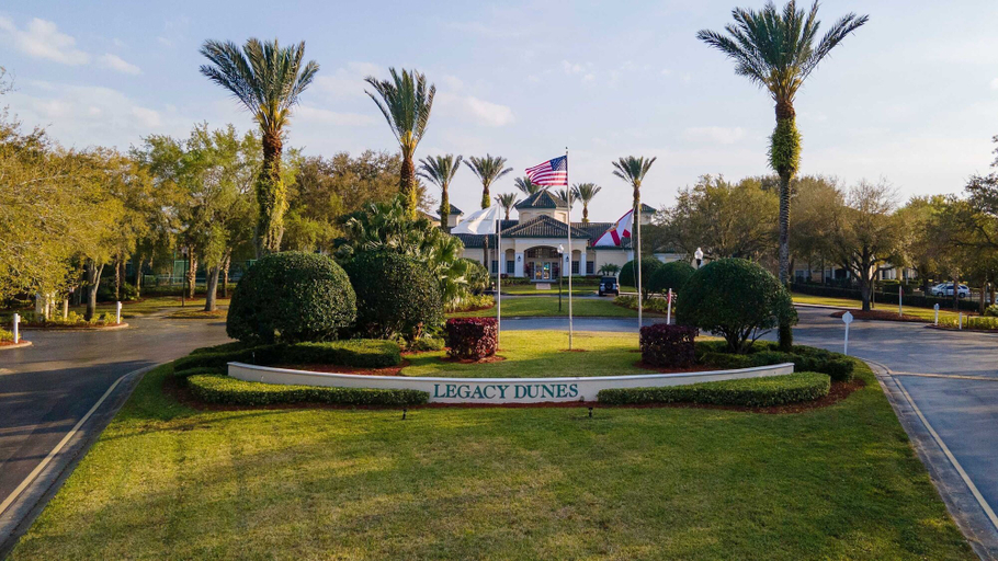 Room 2, Dreamy Apartment Just 15 Minutes From Disney, Osceola