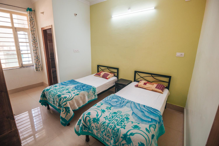 Bedroom 3, Karmatic Yoga Upper Tapovan, Garhwal