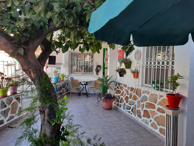 Outdoor dining, Comfortable 3-bed House, Bungalow, Murcia