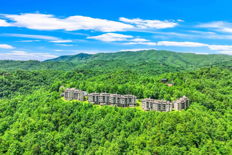 Room 3, Mountain Views Full Kitchen Indoor Pool Access, Sevier