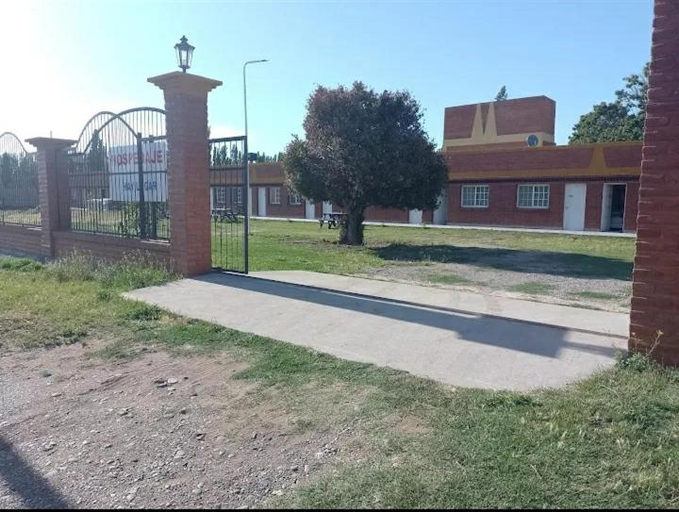 Others, Hospedaje Los Pioneros, Confluencia