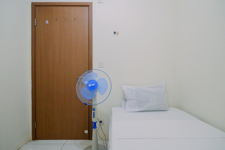 Bedroom 3, Well Furnished and Homey 2BR Podomoro Golf View Apartment, Bogor