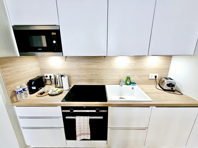Others 5, Cozy one bedroom with convenient parking, Luxembourg