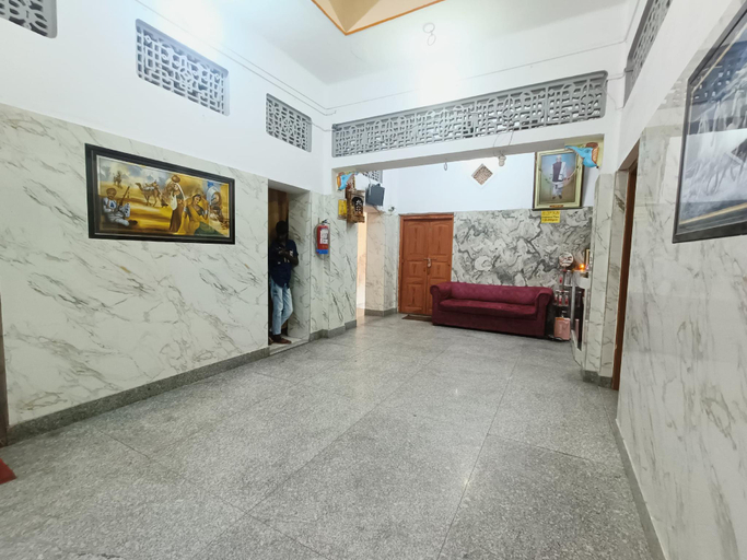 Others 4, Shri Bholanath Atithi Bhavan, Varanasi