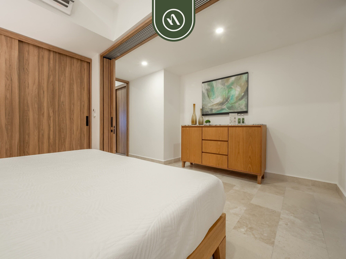 Room 2, Harbor 171 North Tower 2104, Puerto Vallarta
