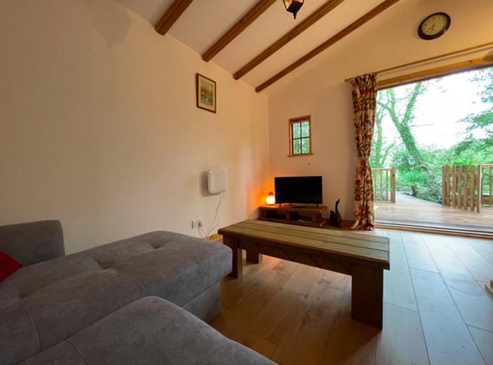Others 4, Captivating 1-bed Cabin in Newmarket, Cambridgeshire