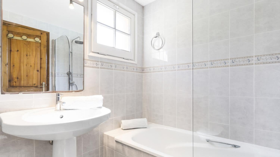 Room 5, Ses Brises 31 in Llafranc, Girona