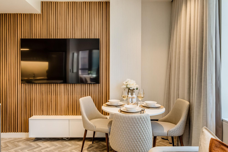 Room 3, Cape Town 1BR Modern Apartment City Suite 902, City of Cape Town