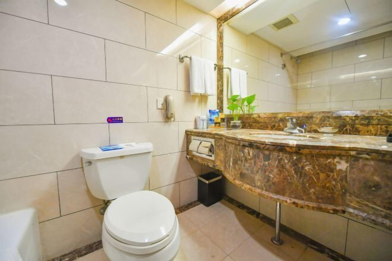Bathroom 4, RoyalRae YongXing Garden Hotel, Beijing