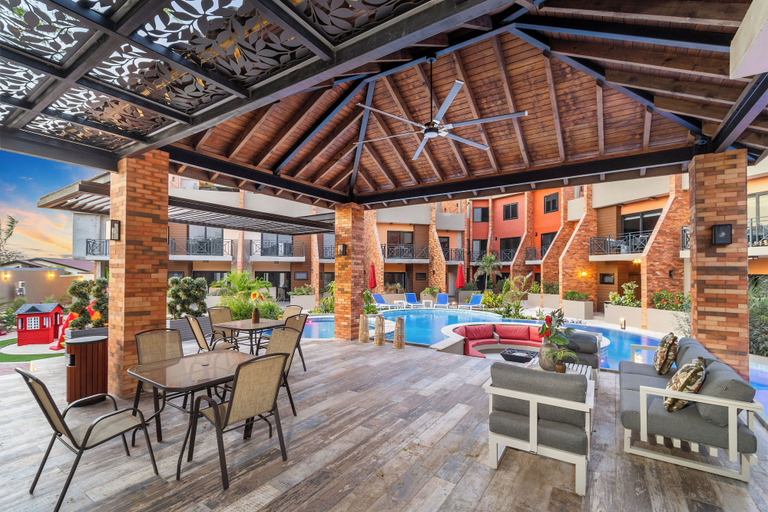 Food & Drinks 5, Bocobay Porta al Sole Condos