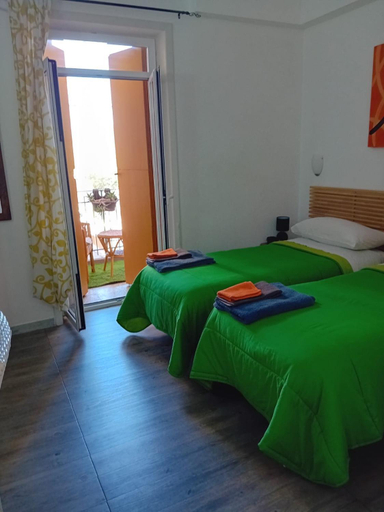 Others 3, B&B Ciccio, Taranto