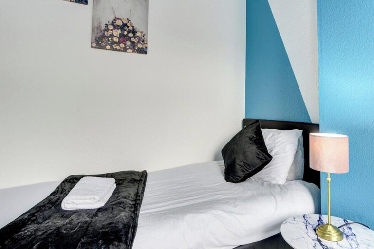 Room 2, Central - 2br House - Free Parking - Garden, Coventry