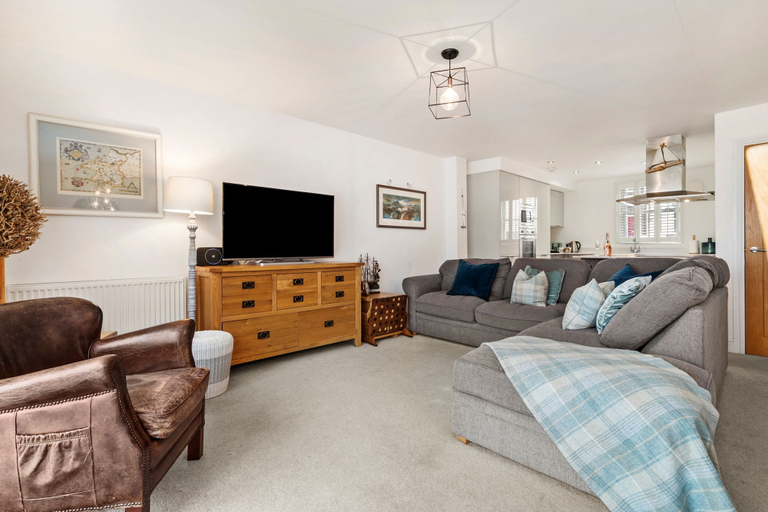 Room 3, Maes-y-berllan - Close to Village and Beach, Pembrokeshire