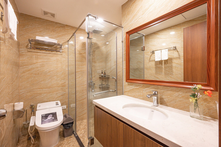 Bathroom 5, Luxe Paradise Suites Tay Ho, Tây Hồ