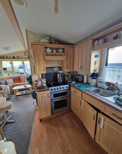 Private kitchen, Lovley Sea Viev 2 Bedroom Caravan in Clarach Bay, Ceredigion