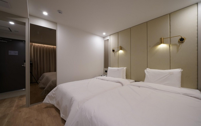 Bedroom 4, Busan Myeongji Ocean City Hotel, Gangseo