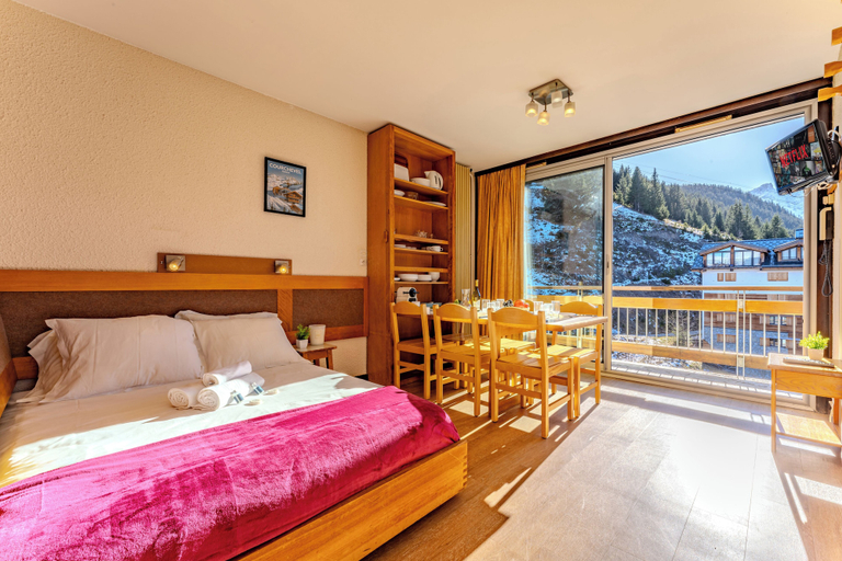 Bedroom 3, Club Hotel 1650, Savoie