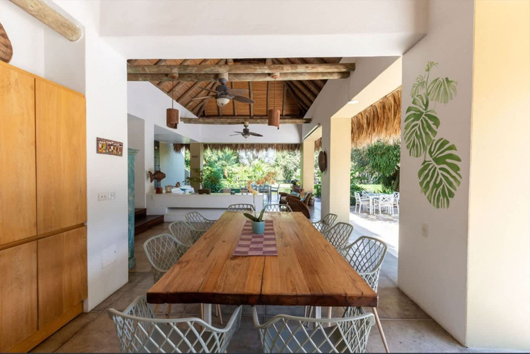 Room 4, w Lovely 4BR Villa at Mesa de Yeguas, Anapoima