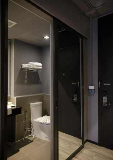 Bathroom 5, Ae Lana Chiang Mai Hotel, Muang Chiang Mai