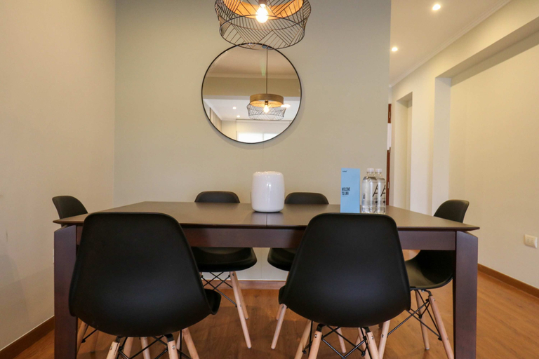 Room 1, w Magnificent 3BR in the Heart of Barranco, Lima