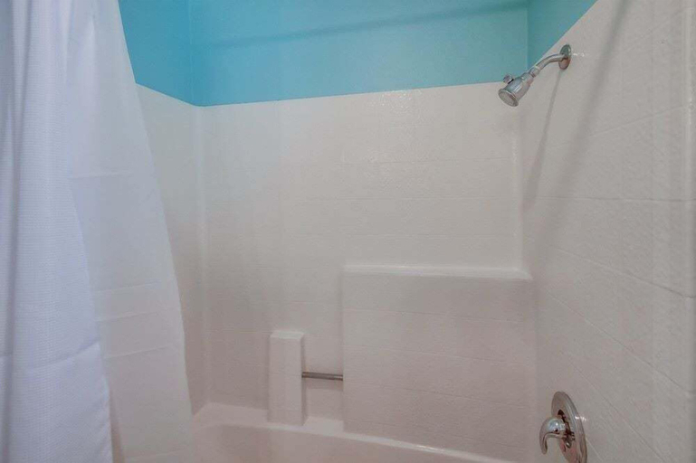 Bathroom, Coastal Escape, San Diego