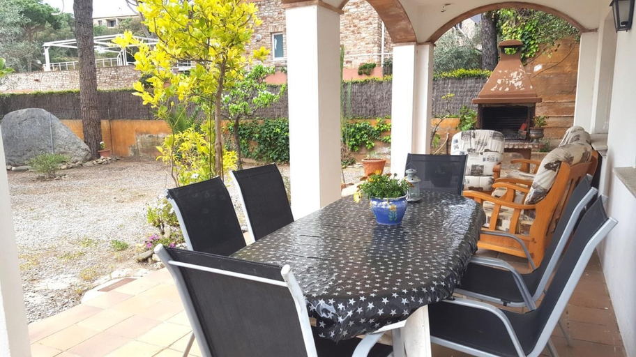 Room 4, Maria Pl in Calella de Palafrugell, Girona