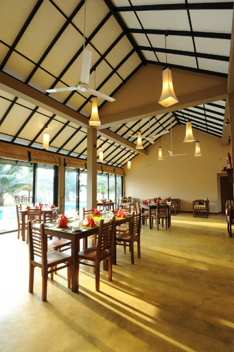 Food & Drinks 4, Melheim Beach Kalpitiya, Kalpitiya