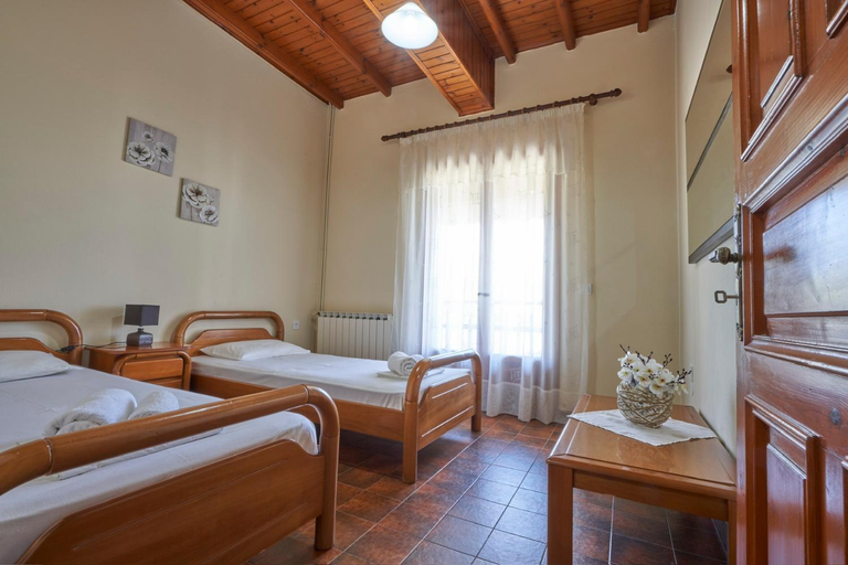 4, Psarras apartments, Ionian Islands