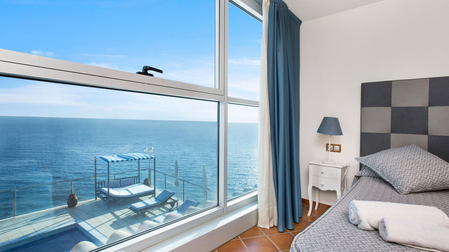 Room 5, Canyelles in Lloret de Mar, Girona