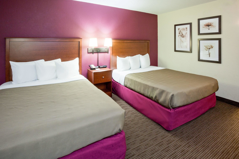 Bedroom 4, AmericInn by Wyndham Red Wing, Goodhue