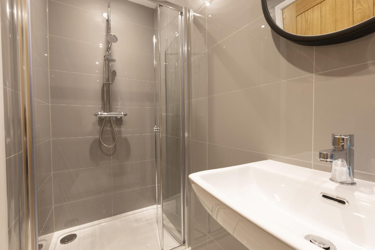 Bathroom 3, Fletchers Rest, North Yorkshire