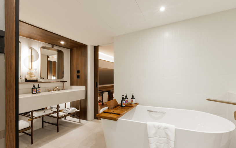 Bathroom 21