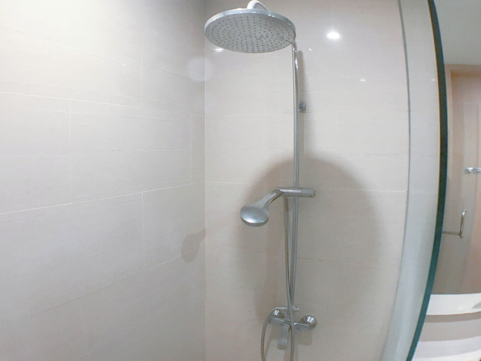 Bedroom 2, Spacious 1BR Apartment at One East Penthouse Residence, Surabaya