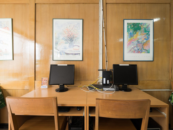 Public Area, Muang Phol Hotel, Pathum Wan