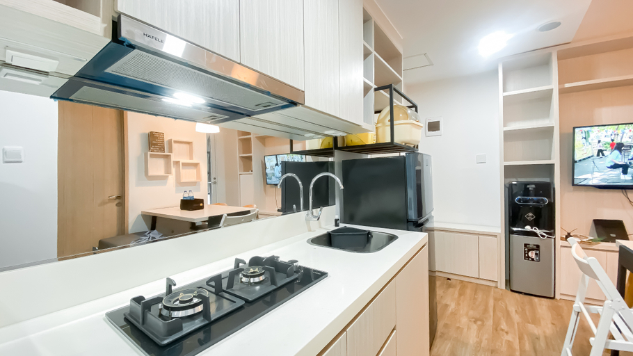 Others 2, Comfy and Homey 2BR at Tokyo Riverside PIK 2 Apartment By Travelio, Tangerang