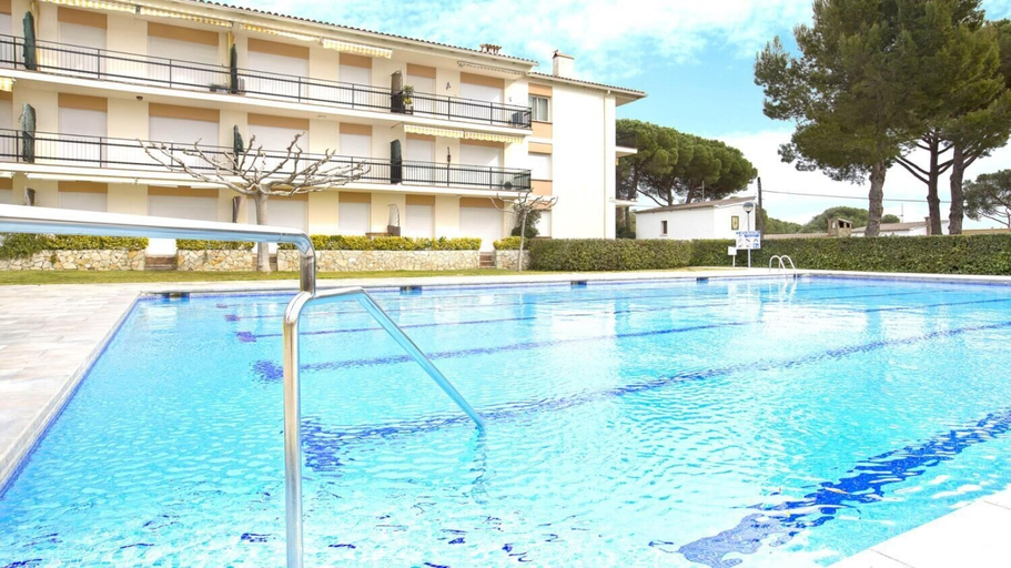 Room 3, Costa Brava N-2 in Lloret de Mar, Girona