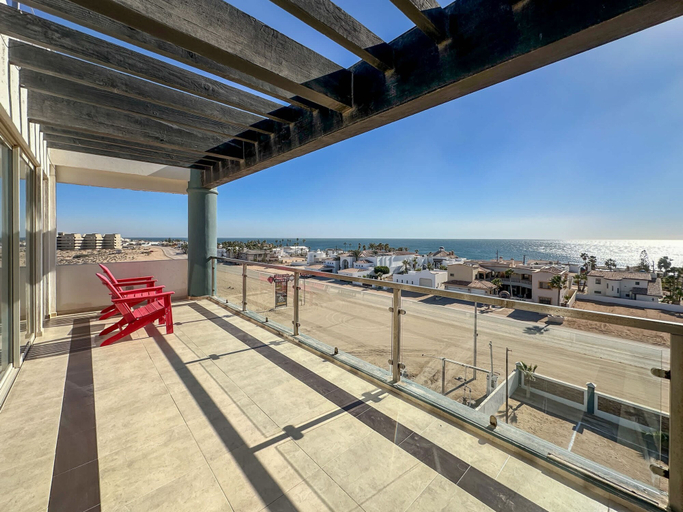Room 4, Poolside Family Retreat 2BR Condo, Puerto Peñasco
