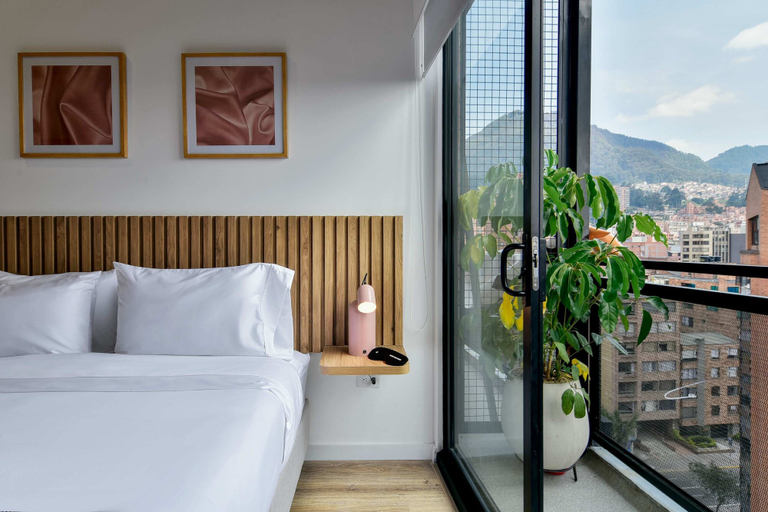 Room 5, w Amazing Loft w Balcony in Chapinero, Santafé de Bogotá