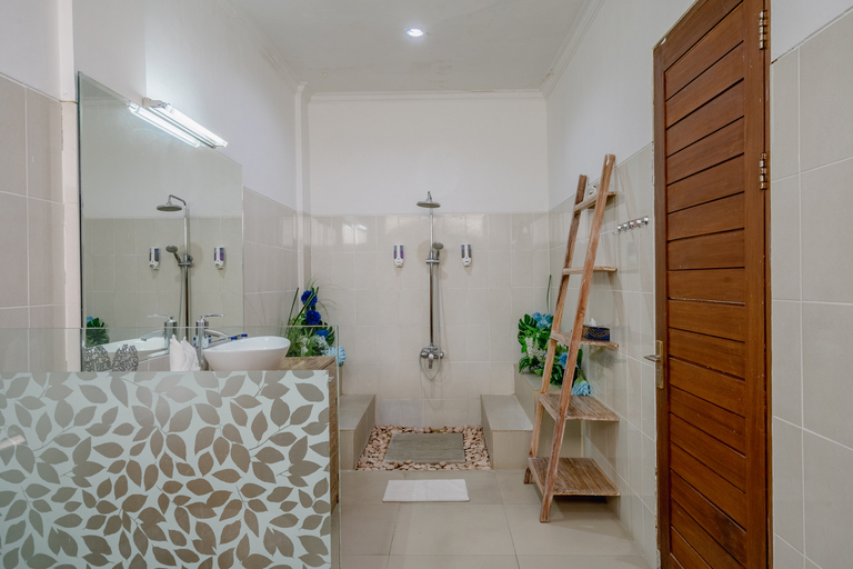 Bathroom 3, Villa Alleira Seminyak, Badung