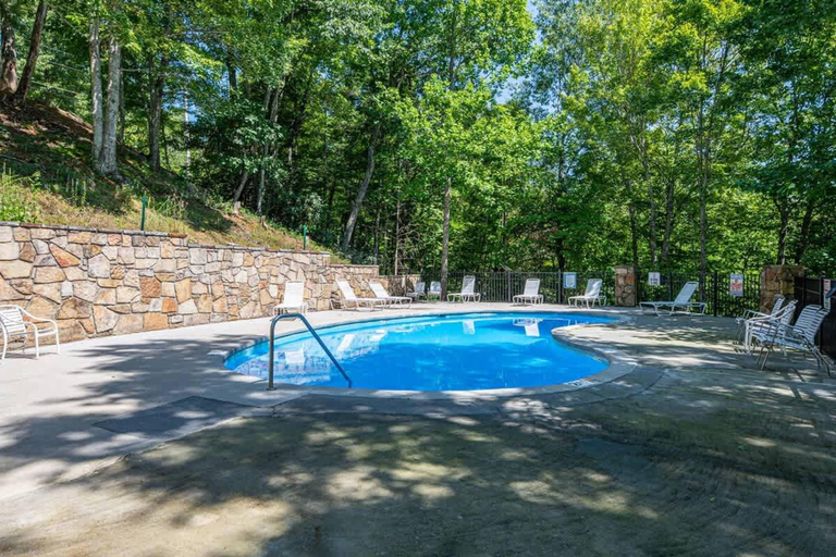 Room 4, Mountain Views Sauna Hot Tub Fire Pit, Sevier