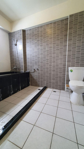Shower 5, 城市角落民宿, Hualien
