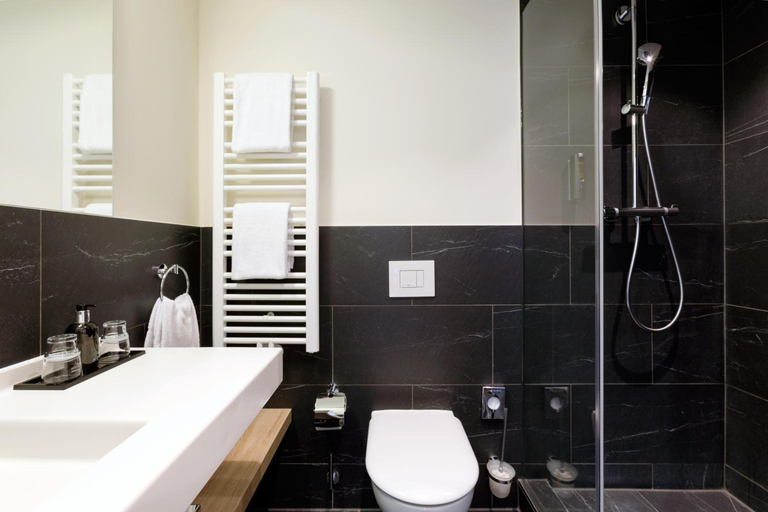 Bathroom 3, Vienna House Easy by Wyndham Munchen, München