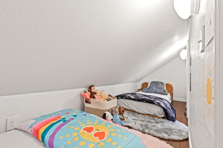 Bedroom 2, Park Meadow Community, Shuttle Route RCT-42 by KBM, Summit
