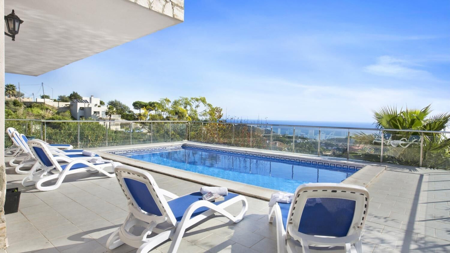 Room 2, Garbi in Lloret de Mar, Girona