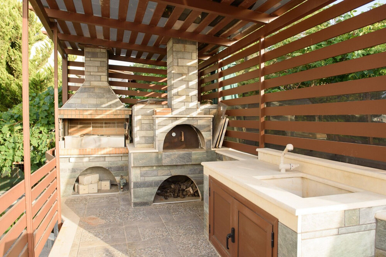 Room 5, Marie Nicol Apartments Private Pool 3 Bedrooms, Crete